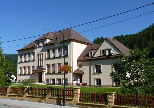 Česká základní škola